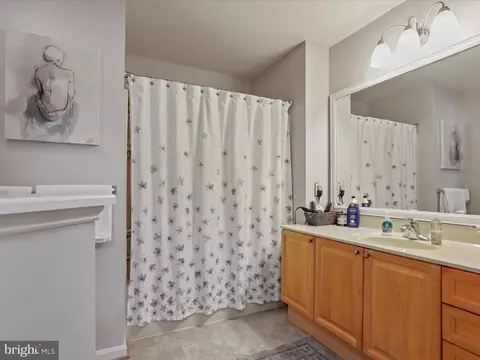 Bath - 2100 Yates Dr #6 1D, Frederick, MD 21702 photo 1 of 3