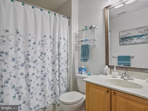 Bath - 2100 Yates Dr #6 1D, Frederick, MD 21702 photo 3 of 3