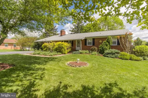 7913 Wit Mere Ct, Frederick, MD 21702 photo 5