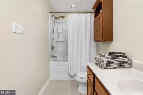 7913 Wit Mere Ct, Frederick, MD 21702 photo 30