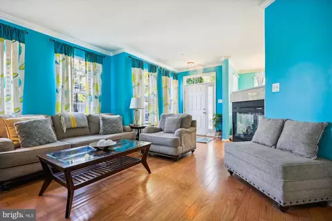 109 Swallow Pointe Ct, Frederick, MD 21702 photo 2