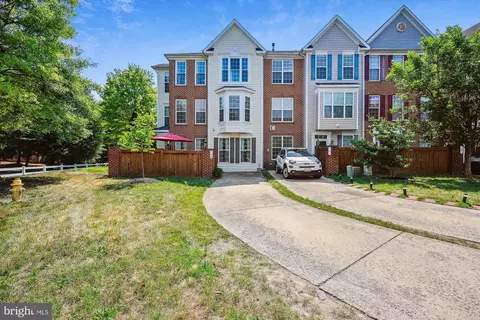 109 Swallow Pointe Ct, Frederick, MD 21702