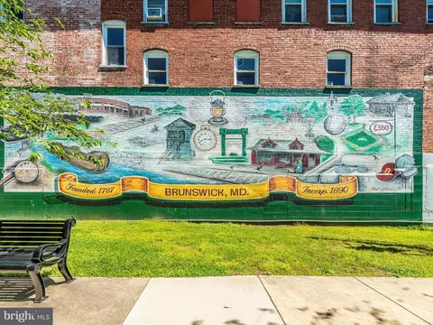 1308 Scheer St, Brunswick, MD 21716 photo 63
