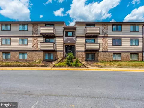 800 Heather Ridge Dr #19C, Frederick, MD 21702