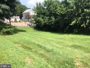 26 E C St, Brunswick, MD 21716 photo 2