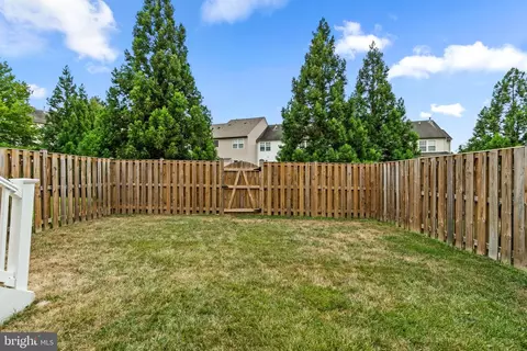 Exterior - 9609 Brigadoon Pl, Frederick, MD 21704 photo 5 of 6