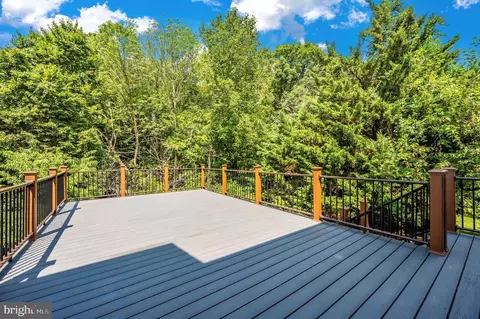 Exterior - 3548 Winthrop Ln, Frederick, MD 21704 photo 7 of 13
