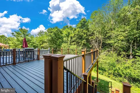 Exterior - 3548 Winthrop Ln, Frederick, MD 21704 photo 6 of 13