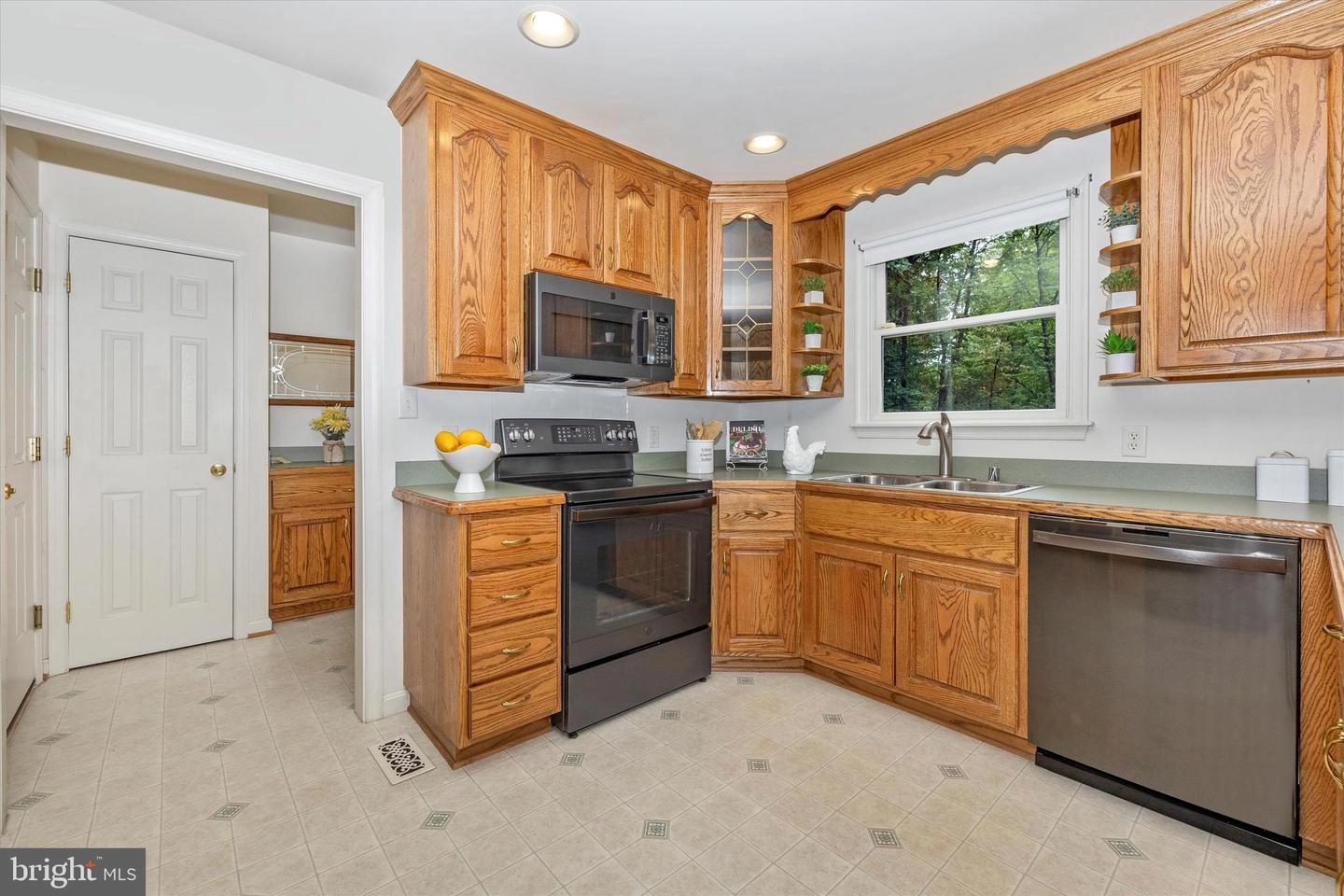 8241 Ball Rd, Frederick, MD 21704 photo 12