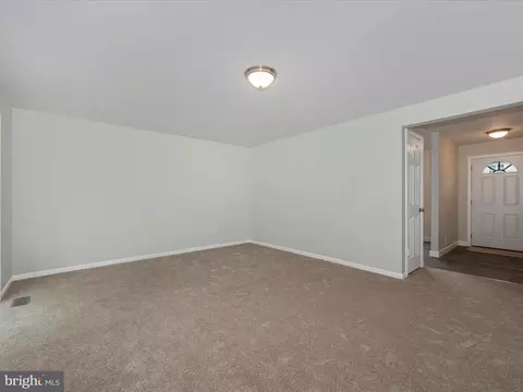 1853 Dulaney Ct, Frederick, MD 21702 photo 7