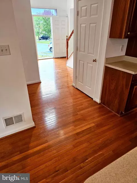 Entry Way - 1019 Storrington Dr, Frederick, MD 21702 photo 1 of 11