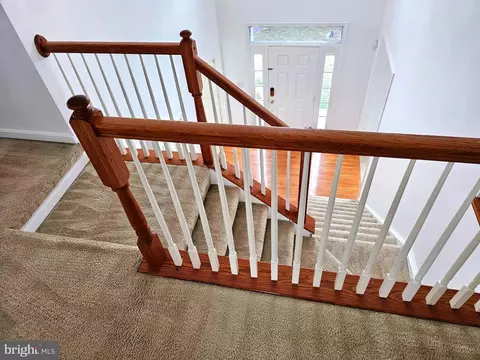 Entry Way - 1019 Storrington Dr, Frederick, MD 21702 photo 7 of 11