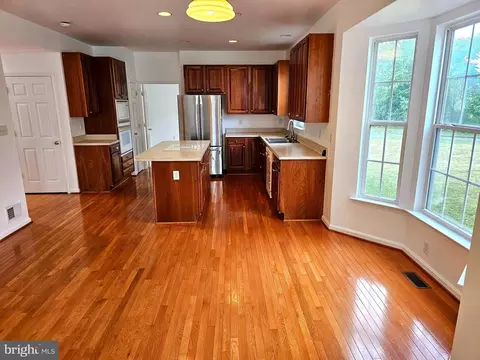 Kitchen - 1019 Storrington Dr, Frederick, MD 21702 photo 5 of 7