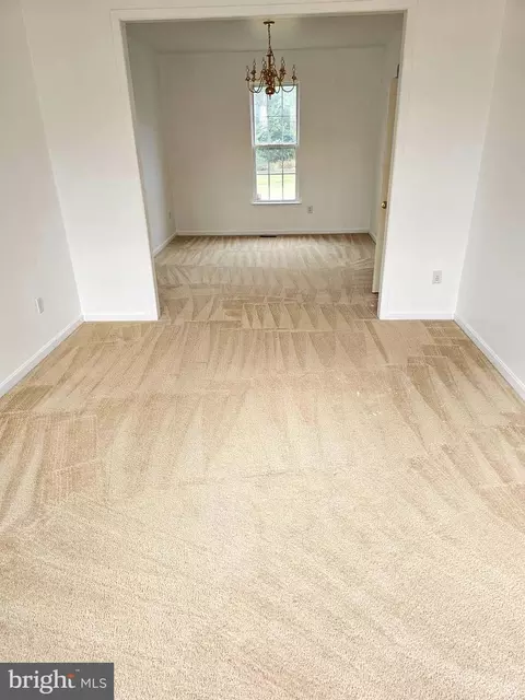 Living - 1019 Storrington Dr, Frederick, MD 21702 photo 9 of 11