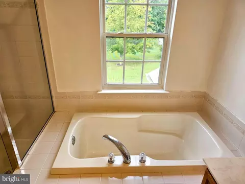 Bath - 1019 Storrington Dr, Frederick, MD 21702 photo 4 of 6