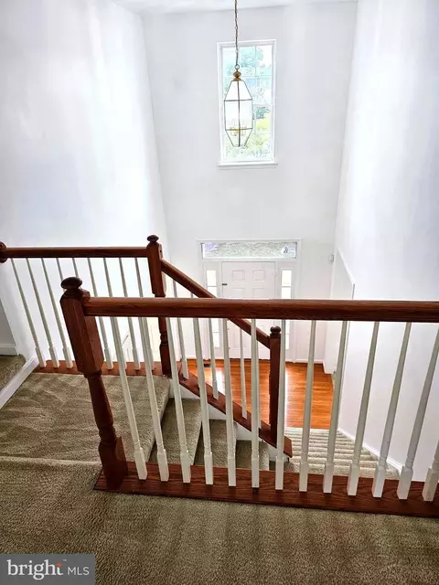 Entry Way - 1019 Storrington Dr, Frederick, MD 21702 photo 8 of 11
