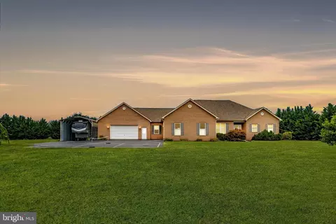 13336 Jimtown Rd, Thurmont, MD 21788