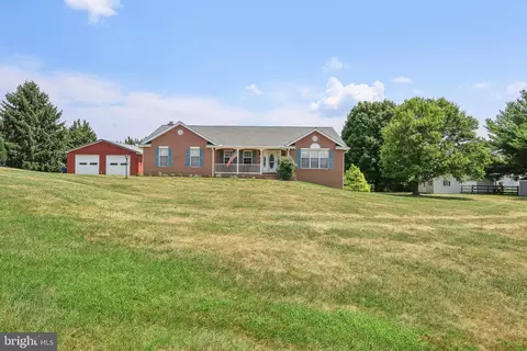 4811 N Reyburn Ct, Mount Airy, MD 21771