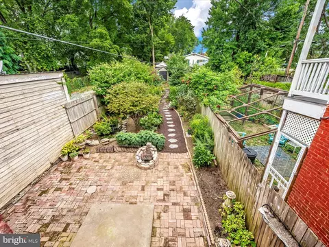Exterior - 105 4th St W, Frederick, MD 21701 photo 2 of 14