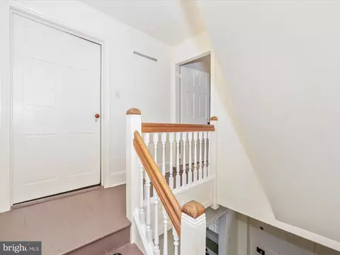 Entry Way - 105 4th St W, Frederick, MD 21701 photo 4 of 4