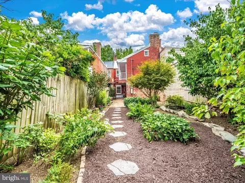 Exterior - 105 4th St W, Frederick, MD 21701 photo 13 of 14
