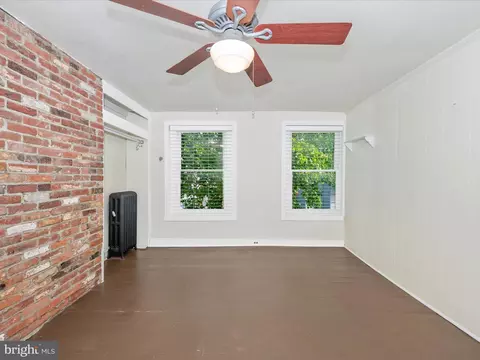 Bedroom - 105 4th St W, Frederick, MD 21701 photo 3 of 3
