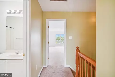 Entry Way - 2513 Emerson Dr, Frederick, MD 21702 photo 2 of 5
