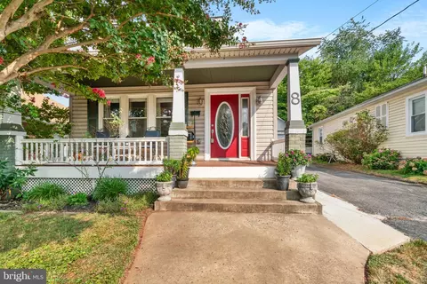 8 Davis Ave, Frederick, MD 21701 photo 2