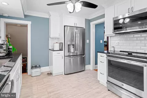 8 Davis Ave, Frederick, MD 21701 photo 11