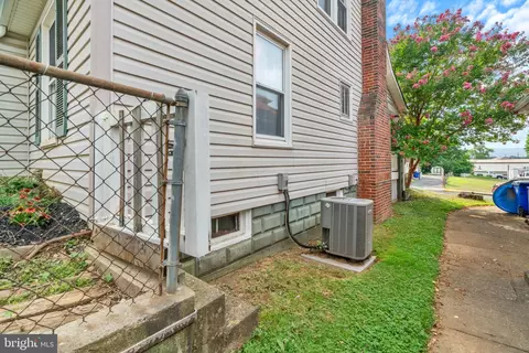 8 Davis Ave, Frederick, MD 21701 photo 37