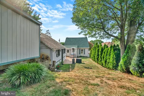8 Davis Ave, Frederick, MD 21701 photo 27
