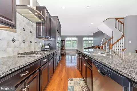 9100 Kenway Ln, Frederick, MD 21704 photo 3