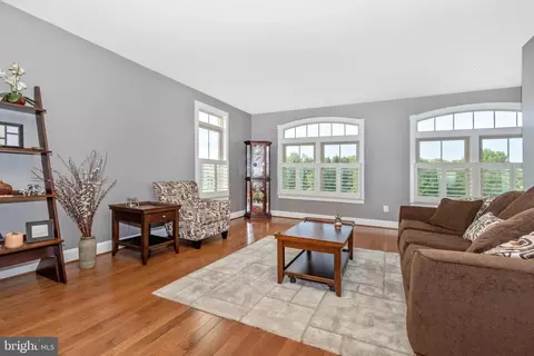 9100 Kenway Ln, Frederick, MD 21704 photo 4