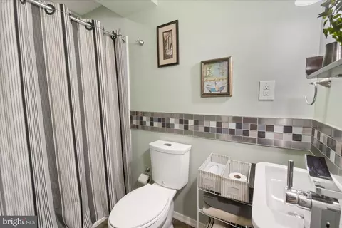 Bath - 1733 Northridge, Frederick, MD 21702 photo 3 of 3