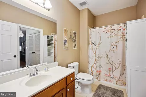 Bath - 35 E All Saints St #102, Frederick, MD 21701 photo 3 of 3