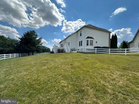 Exterior - 6 Farmstead Pl, Middletown, MD 21769 photo 5 of 17