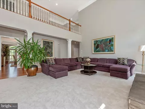 Living - 6 Farmstead Pl, Middletown, MD 21769 photo 3 of 5