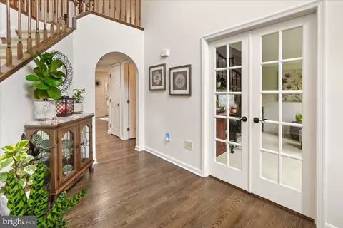 Entry Way - 2428 Cobblestone Way, Frederick, MD 21702 photo 2 of 2