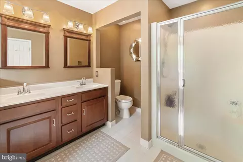 Bath - 2428 Cobblestone Way, Frederick, MD 21702 photo 2 of 4