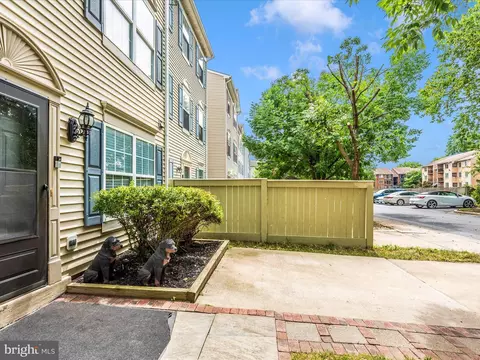 Exterior - 133 Heathfield Dr, Frederick, MD 21702 photo 5 of 13