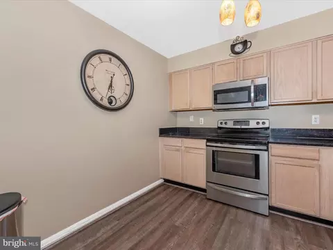 Kitchen - 133 Heathfield Dr, Frederick, MD 21702 photo 4 of 6