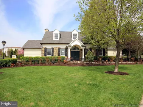 Exterior - 133 Heathfield Dr, Frederick, MD 21702 photo 8 of 13