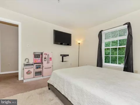 Bedroom - 133 Heathfield Dr, Frederick, MD 21702 photo 10 of 12