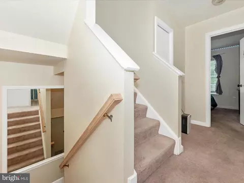 Entry Way - 133 Heathfield Dr, Frederick, MD 21702 photo 2 of 2