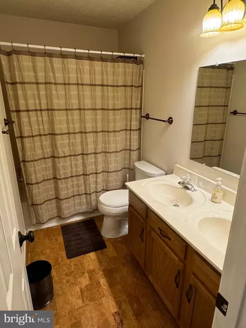 Bath - 2176 Ambleside Ct, Frederick, MD 21702 photo 5 of 6
