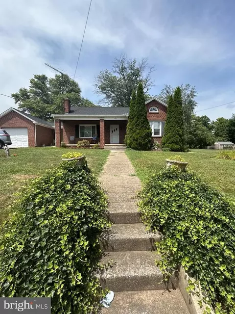 102 Main St, Myersville, MD 21773