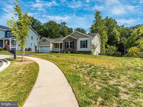 700 Kaplon Ct, Brunswick, MD 21716 photo 2