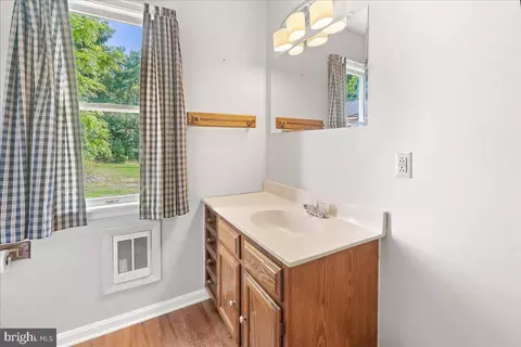 Bath - 14008 Brown Rd, Smithsburg, MD 21783 photo 1 of 1