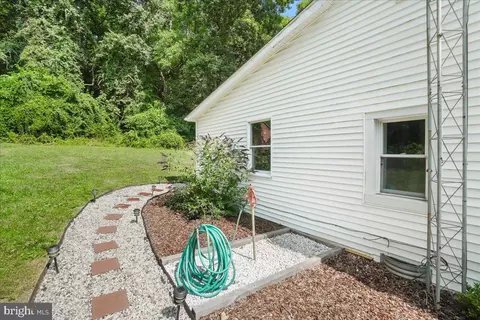 Exterior - 14008 Brown Rd, Smithsburg, MD 21783 photo 2 of 5