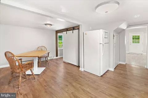 Entry Way - 14008 Brown Rd, Smithsburg, MD 21783 photo 3 of 3